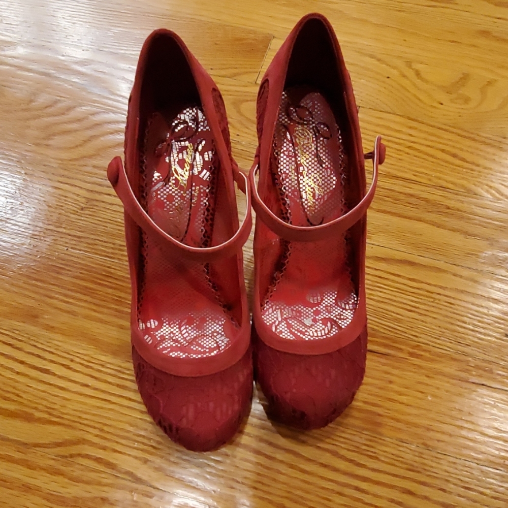 POETIC LICENCE LACE SUEDE MARY JANES RED  shoes